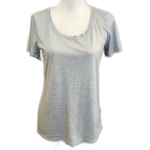 5/$55 Nike Dri-Fit light grey scoop neck short sleeve tee t-shirt S